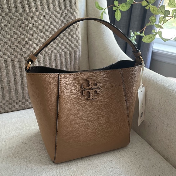 Tory Burch Small McGraw Bucket Bag - Picture 13 of 15